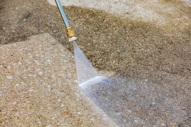Best Driveway Pressure Washing  in Groesbeck, TX
